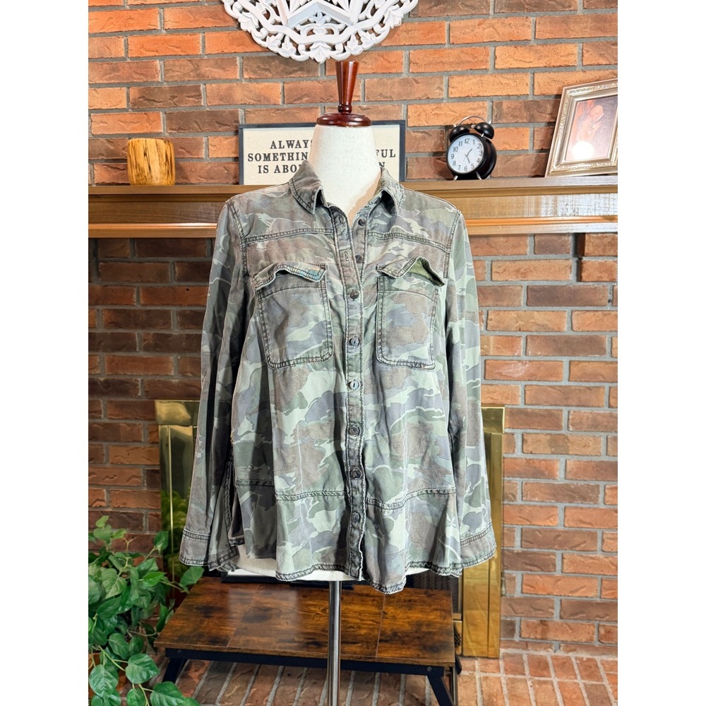 Anthropologie Montana Flounced Camo Button Down Shirt Lyocell 6